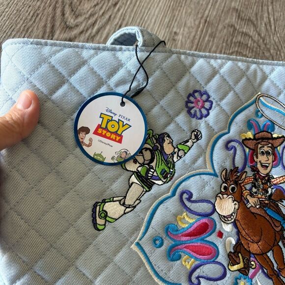 NWT Vera Bradley Disney Pixar Small Vera Tote - Picture 6 of 8